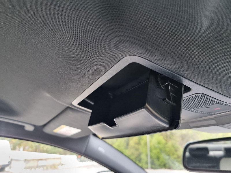 Jaguar XE 2.0d R-Sport Auto Euro 6 (s/s) 4dr 4dr Automatic 2025