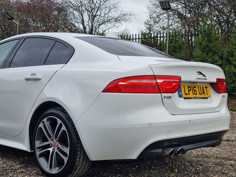 Jaguar XE 2.0d R-Sport Auto Euro 6 (s/s) 4dr 4dr Automatic 2025