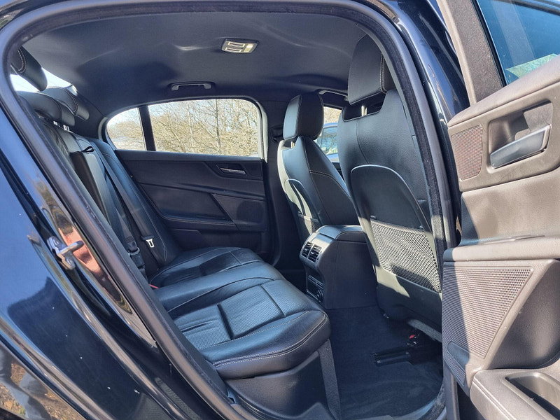 Jaguar XE 2.0d R-Sport Auto Euro 6 (s/s) 4dr 4dr Automatic 2026