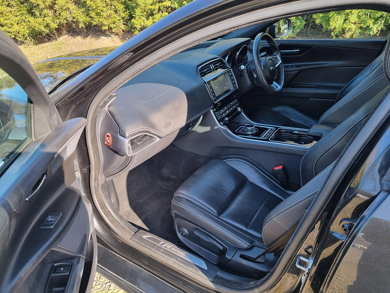 Jaguar XE 2.0d R-Sport Auto Euro 6 (s/s) 4dr 4dr Automatic 2026