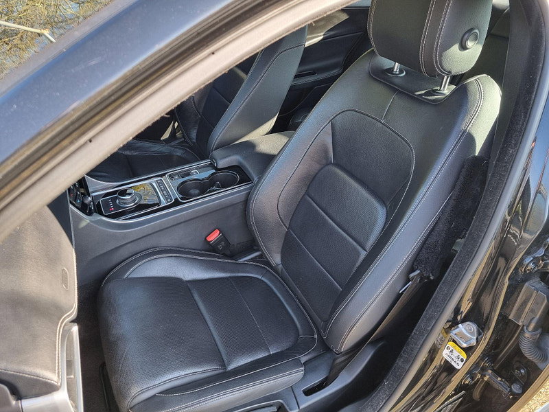 Jaguar XE 2.0d R-Sport Auto Euro 6 (s/s) 4dr 4dr Automatic 2026