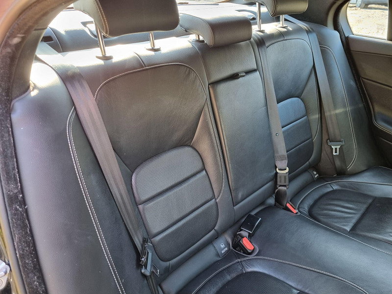 Jaguar XE 2.0d R-Sport Auto Euro 6 (s/s) 4dr 4dr Automatic 2026