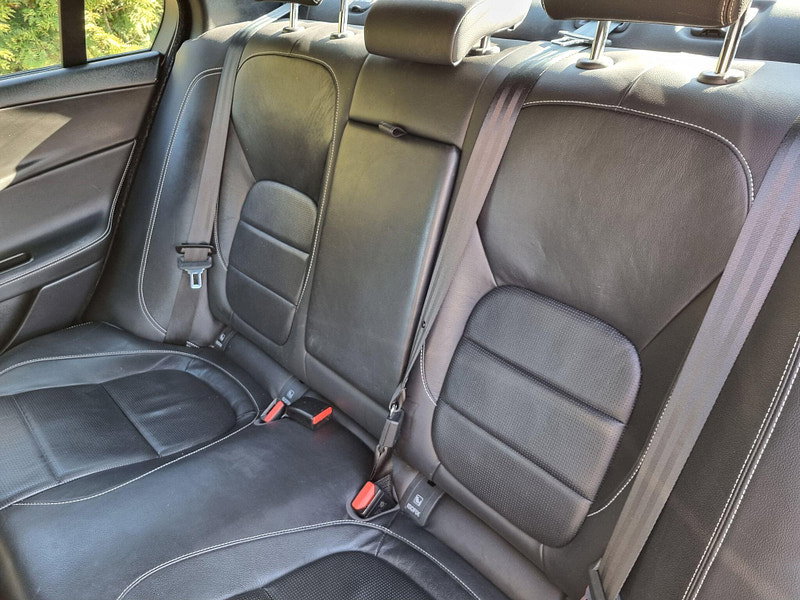 Jaguar XE 2.0d R-Sport Auto Euro 6 (s/s) 4dr 4dr Automatic 2026