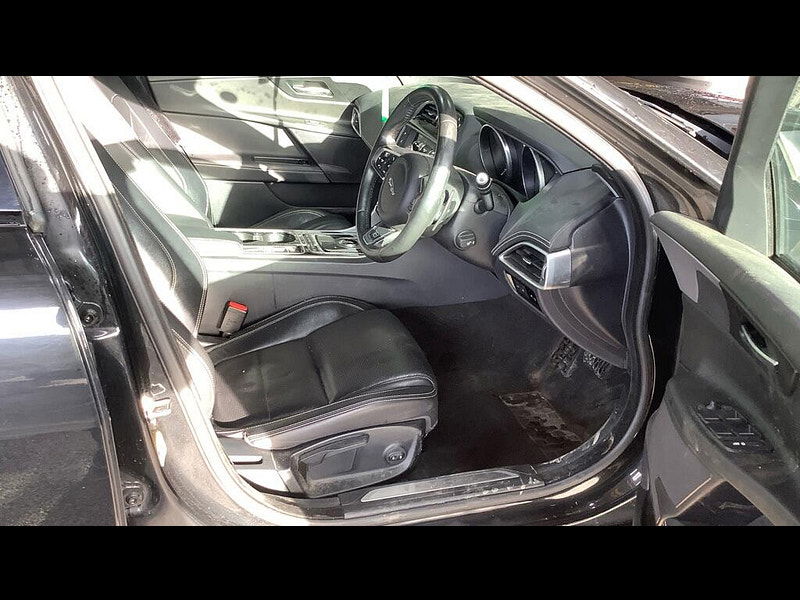 Jaguar XE 2.0d R-Sport Auto Euro 6 (s/s) 4dr 4dr Automatic 2026