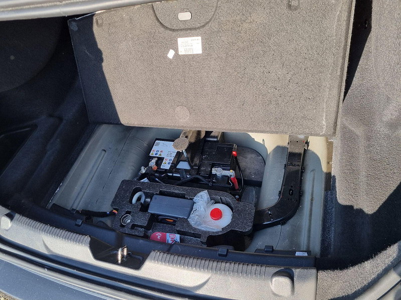 Jaguar XE 2.0d R-Sport Auto Euro 6 (s/s) 4dr 4dr Automatic 2026