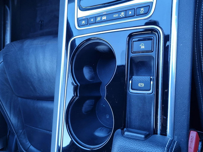 Jaguar XE 2.0d R-Sport Auto Euro 6 (s/s) 4dr 4dr Automatic 2026