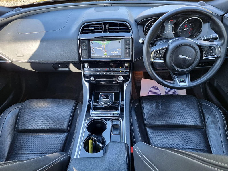 Jaguar XE 2.0d R-Sport Auto Euro 6 (s/s) 4dr 4dr Automatic 2026