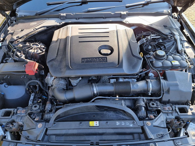 Jaguar XE 2.0d R-Sport Auto Euro 6 (s/s) 4dr 4dr Automatic 2026