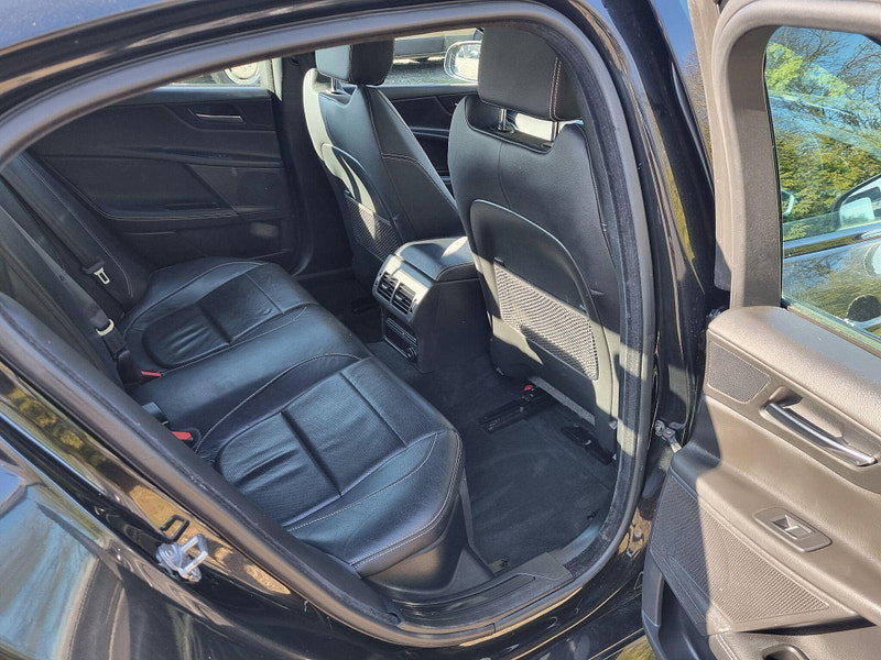 Jaguar XE 2.0d R-Sport Auto Euro 6 (s/s) 4dr 4dr Automatic 2026