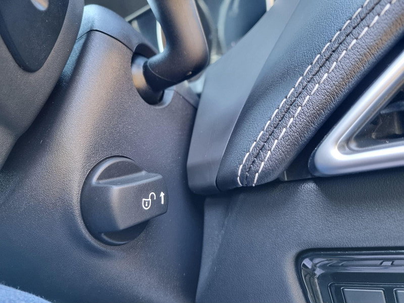 Jaguar XE 2.0d R-Sport Auto Euro 6 (s/s) 4dr 4dr Automatic 2026