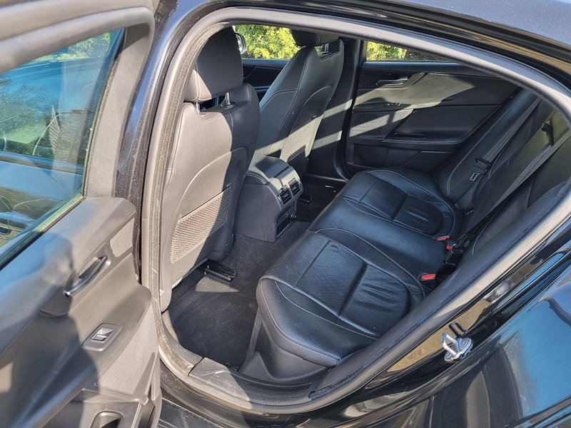 Jaguar XE 2.0d R-Sport Auto Euro 6 (s/s) 4dr 4dr Automatic 2026