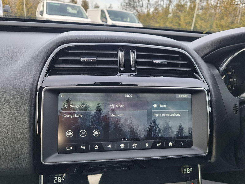 Jaguar XE 2.0d SE Auto Euro 6 (s/s) 4dr 4dr Automatic 2026