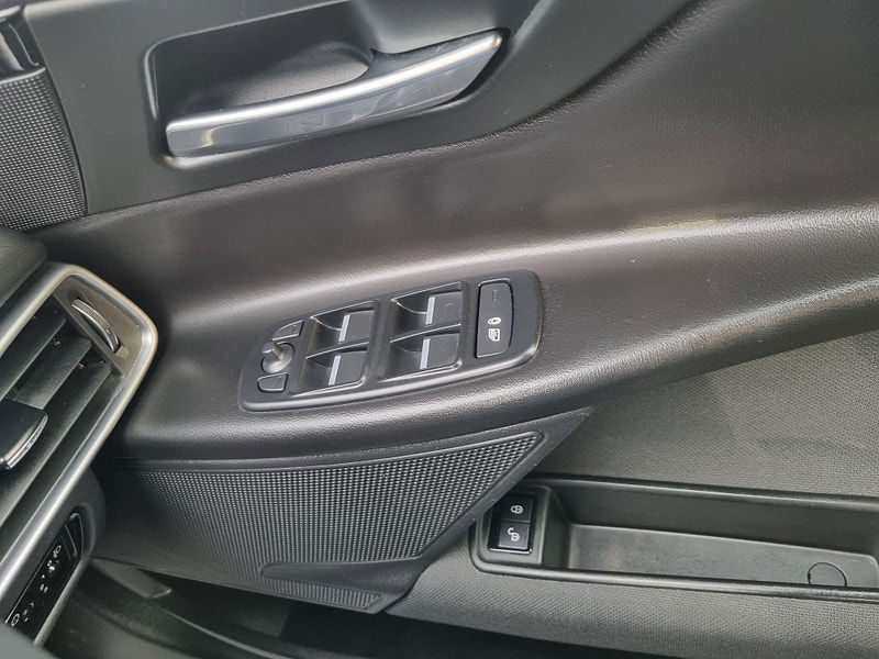 Jaguar XE 2.0d SE Auto Euro 6 (s/s) 4dr 4dr Automatic 2026