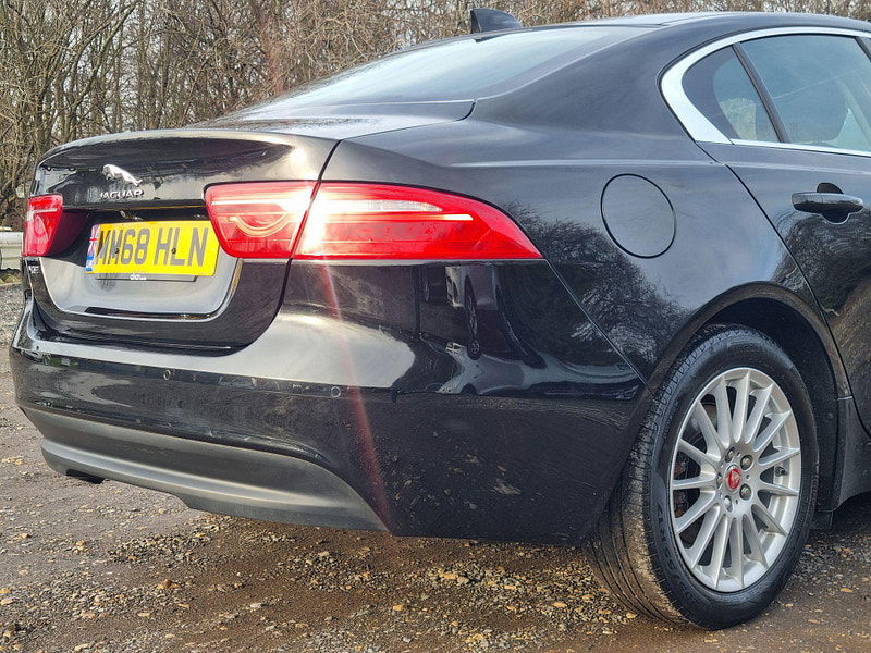 Jaguar XE 2.0d SE Auto Euro 6 (s/s) 4dr 4dr Automatic 2026