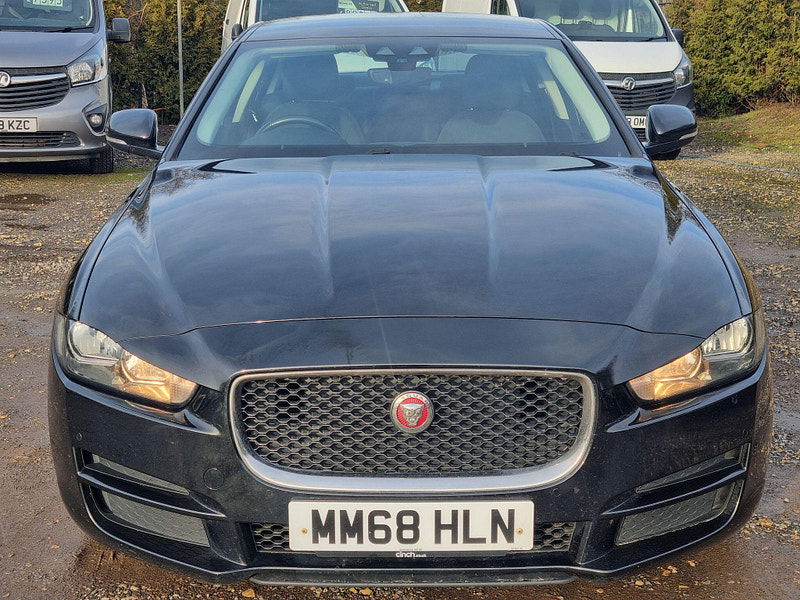 Jaguar XE 2.0d SE Auto Euro 6 (s/s) 4dr 4dr Automatic 2026