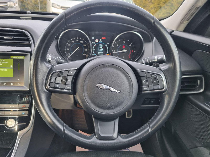 Jaguar XE 2.0d SE Auto Euro 6 (s/s) 4dr 4dr Automatic 2026