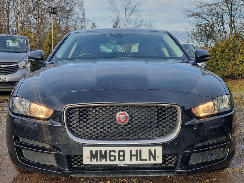 Jaguar XE 2.0d SE Auto Euro 6 (s/s) 4dr 4dr Automatic 2026