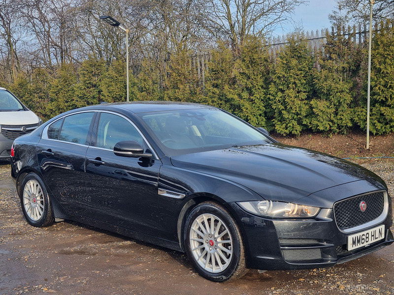 Jaguar XE 2.0d SE Auto Euro 6 (s/s) 4dr 4dr Automatic 2026