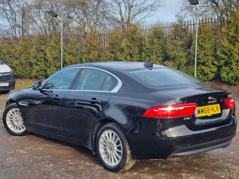 Jaguar XE 2.0d SE Auto Euro 6 (s/s) 4dr 4dr Automatic 2026