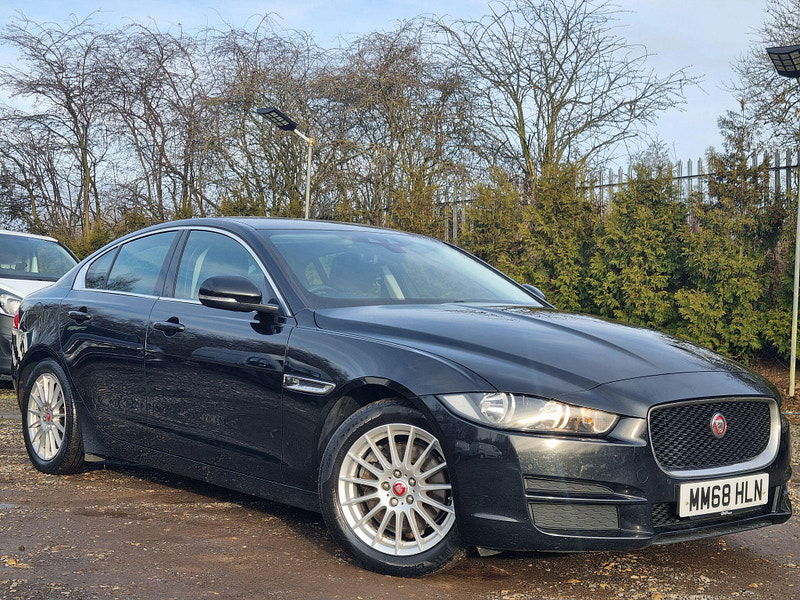 Jaguar XE 2.0d SE Auto Euro 6 (s/s) 4dr 4dr Automatic 2026