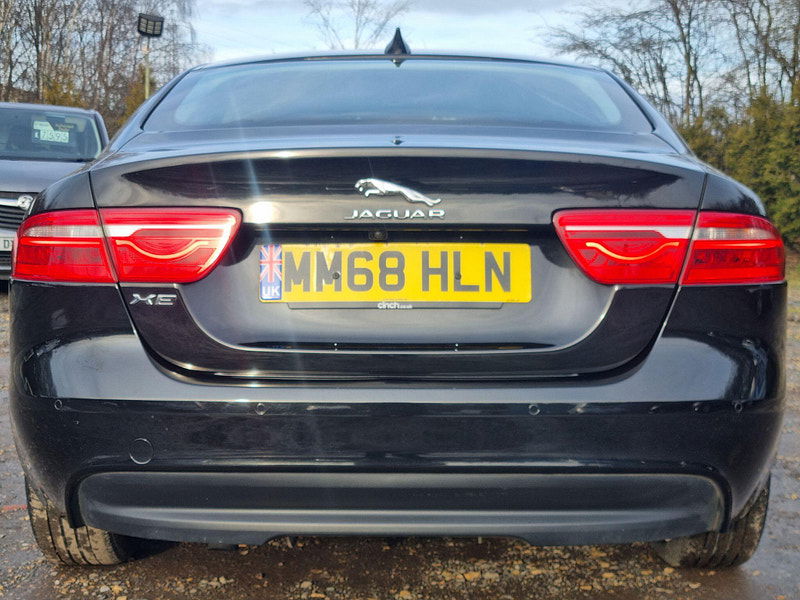 Jaguar XE 2.0d SE Auto Euro 6 (s/s) 4dr 4dr Automatic 2026