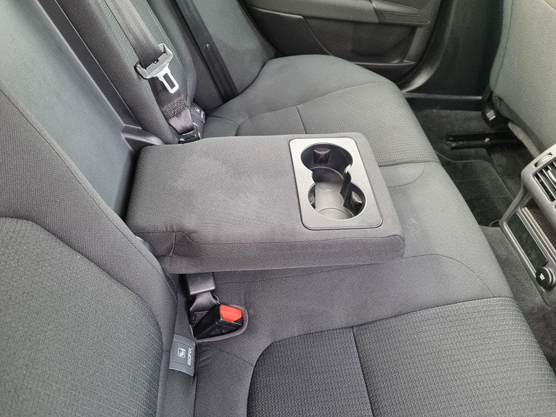 Jaguar XE 2.0d SE Auto Euro 6 (s/s) 4dr 4dr Automatic 2026