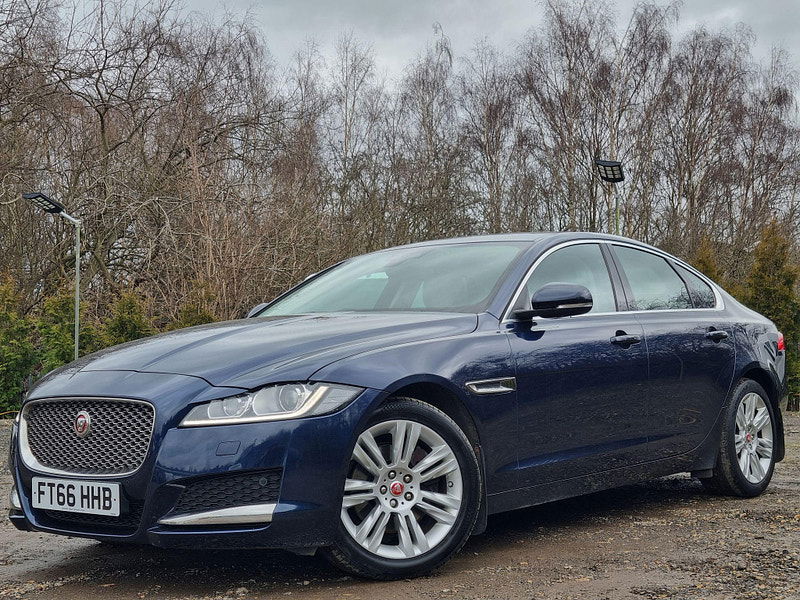 Jaguar XF 2.0d Portfolio Auto Euro 6 (s/s) 4dr 4dr Automatic 2025