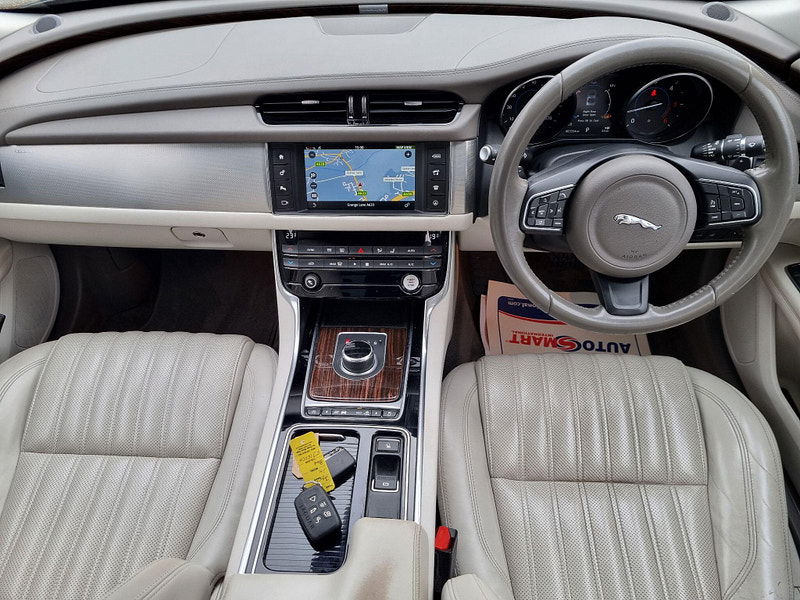 Jaguar XF 2.0d Portfolio Auto Euro 6 (s/s) 4dr 4dr Automatic 2026