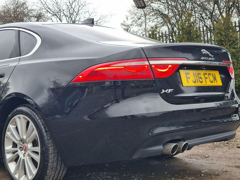 Jaguar XF 2.0d Portfolio Auto Euro 6 (s/s) 4dr 4dr Automatic 2026