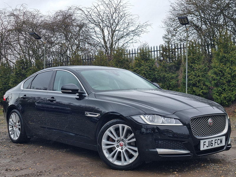 Jaguar XF 2.0d Portfolio Auto Euro 6 (s/s) 4dr 4dr Automatic 2026