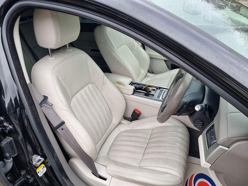 Jaguar XF 2.0d Portfolio Auto Euro 6 (s/s) 4dr 4dr Automatic 2026