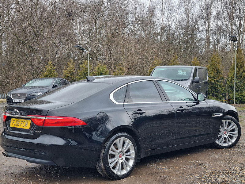 Jaguar XF 2.0d Portfolio Auto Euro 6 (s/s) 4dr 4dr Automatic 2026