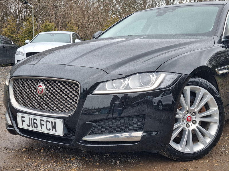 Jaguar XF 2.0d Portfolio Auto Euro 6 (s/s) 4dr 4dr Automatic 2026