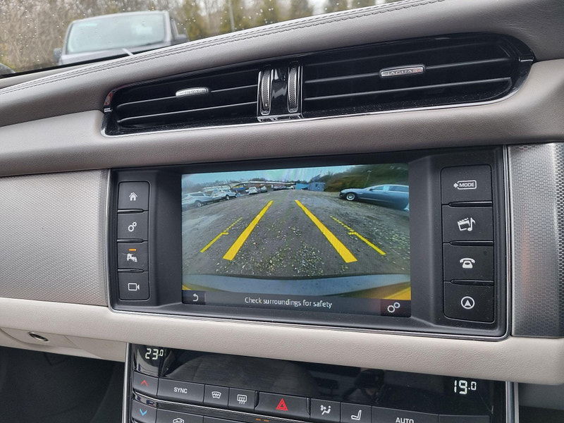 Jaguar XF 2.0d Portfolio Auto Euro 6 (s/s) 4dr 4dr Automatic 2026