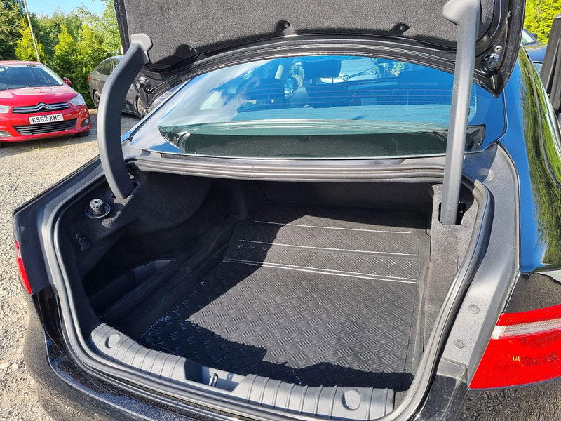 Jaguar XF 2.0d Prestige Auto Euro 6 (s/s) 4dr 4dr Automatic 2025