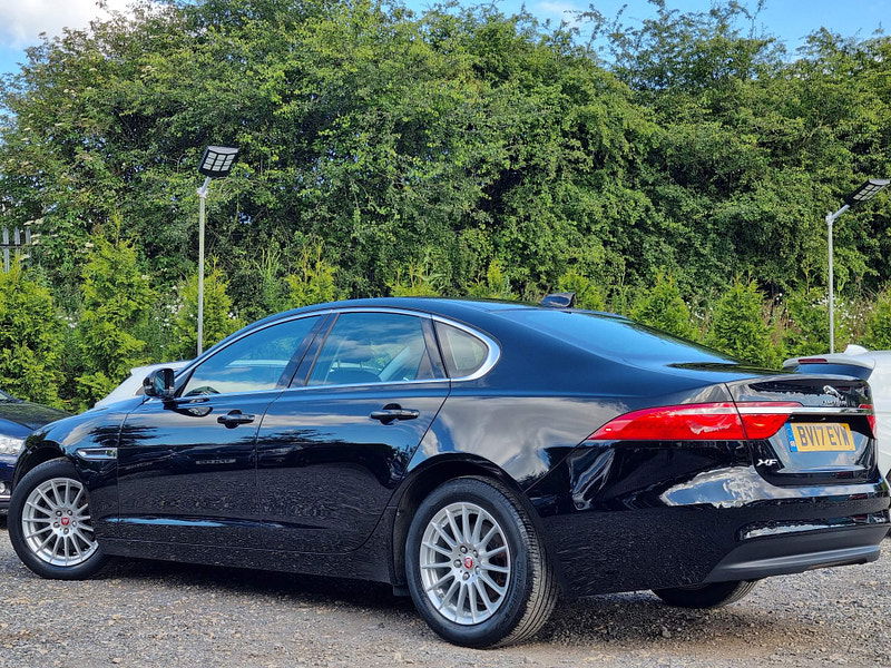Jaguar XF 2.0d Prestige Auto Euro 6 (s/s) 4dr 4dr Automatic 2025