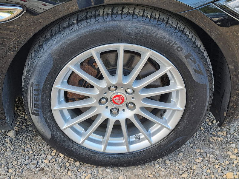 Jaguar XF 2.0d Prestige Auto Euro 6 (s/s) 4dr 4dr Automatic 2025