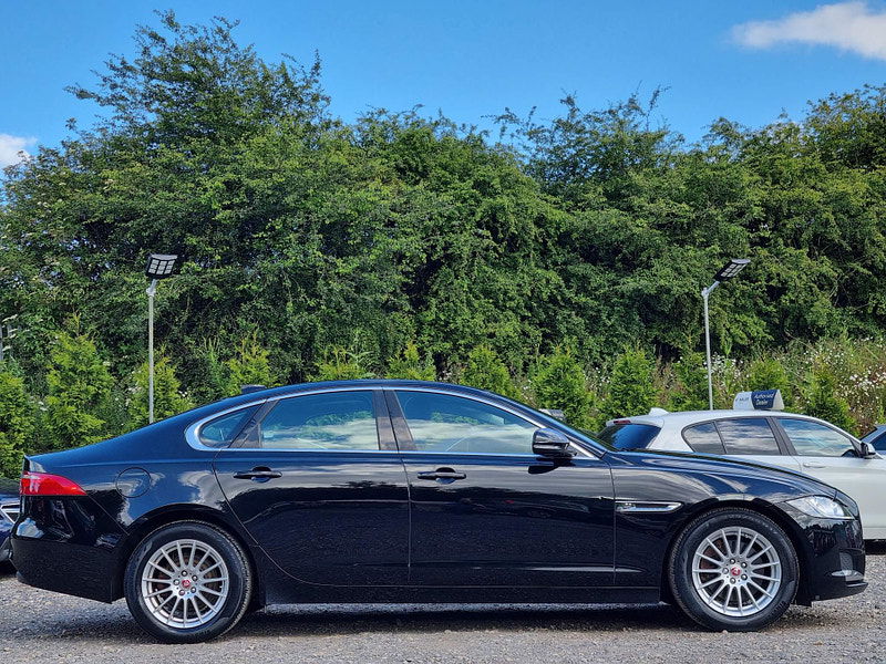 Jaguar XF 2.0d Prestige Auto Euro 6 (s/s) 4dr 4dr Automatic 2025