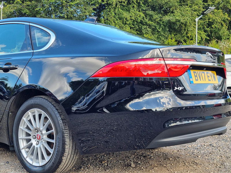 Jaguar XF 2.0d Prestige Auto Euro 6 (s/s) 4dr 4dr Automatic 2025