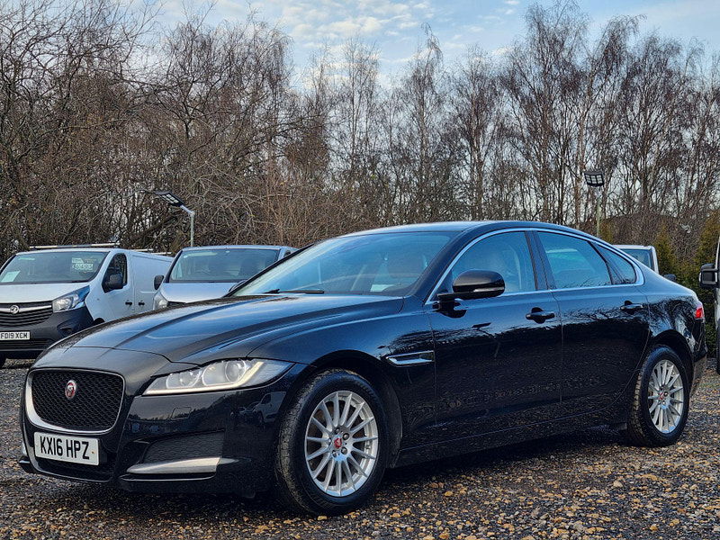 Jaguar XF 2.0d Prestige Auto Euro 6 (s/s) 4dr 4dr Automatic 2024