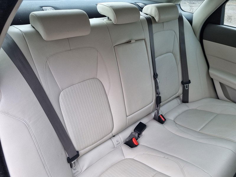 Jaguar XF 2.0d Prestige Auto Euro 6 (s/s) 4dr 4dr Automatic 2026