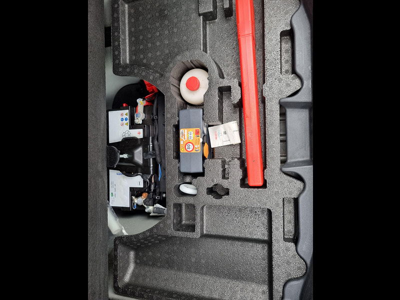 Jaguar XF 2.0d Prestige Auto Euro 6 (s/s) 4dr 4dr Automatic 2026