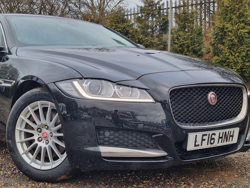 Jaguar XF 2.0d Prestige Auto Euro 6 (s/s) 4dr 4dr Automatic 2025