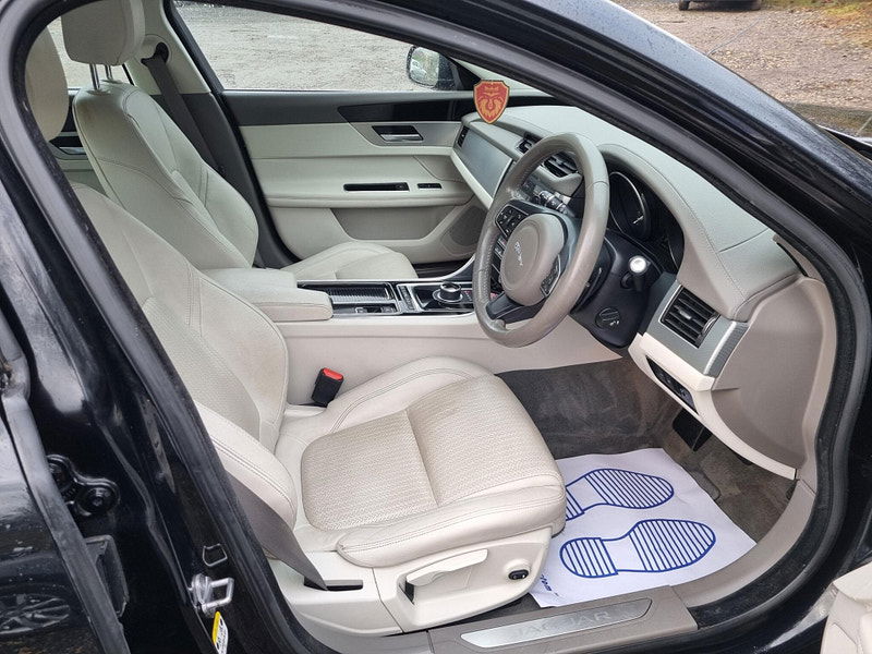 Jaguar XF 2.0d Prestige Auto Euro 6 (s/s) 4dr 4dr Automatic 2025