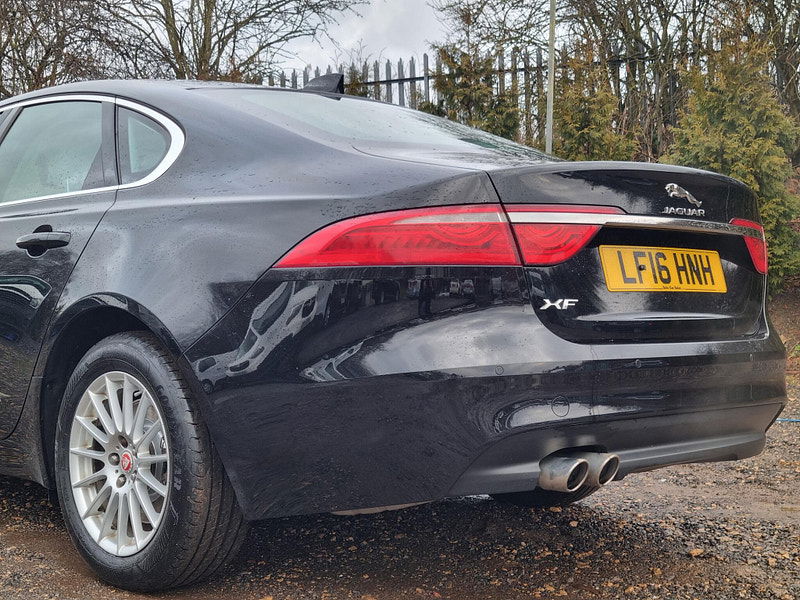 Jaguar XF 2.0d Prestige Auto Euro 6 (s/s) 4dr 4dr Automatic 2025