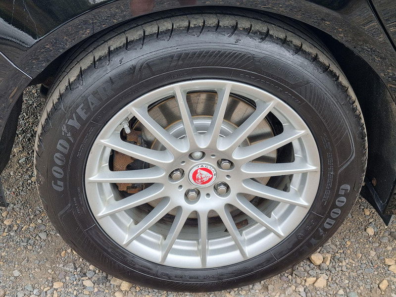 Jaguar XF 2.0d Prestige Auto Euro 6 (s/s) 4dr 4dr Automatic 2026