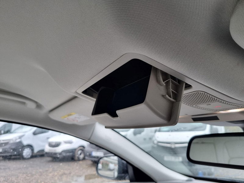 Jaguar XF 2.0d Prestige Auto Euro 6 (s/s) 4dr 4dr Automatic 2026