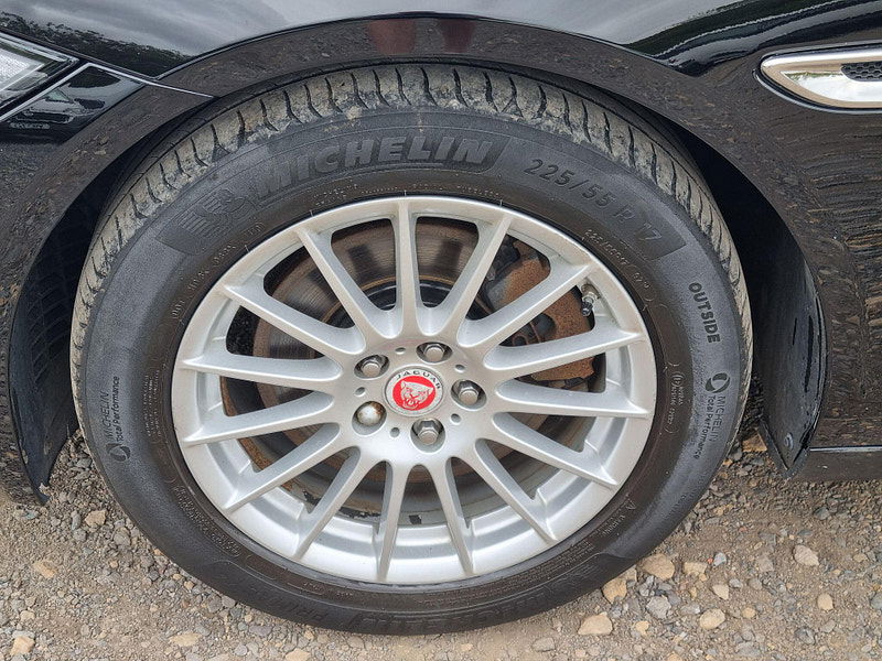 Jaguar XF 2.0d Prestige Auto Euro 6 (s/s) 4dr 4dr Automatic 2026