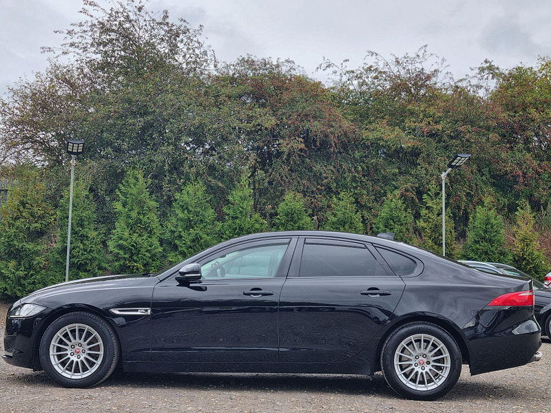 Jaguar XF 2.0d Prestige Auto Euro 6 (s/s) 4dr 4dr Automatic 2026