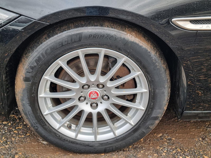Jaguar XF 2.0d Prestige Auto Euro 6 (s/s) 4dr 4dr Automatic 2025